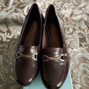 Women's Life Stride shoes